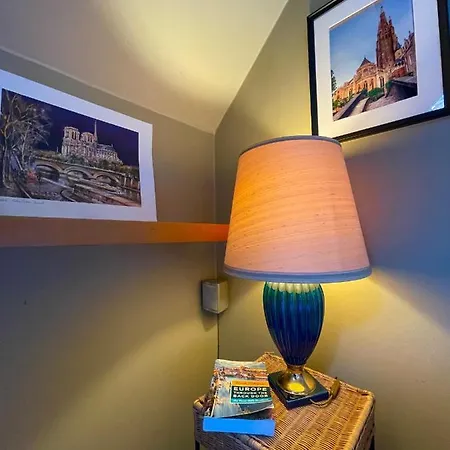 Cosy Penthouse In The Heart Of Bruges * Brujas