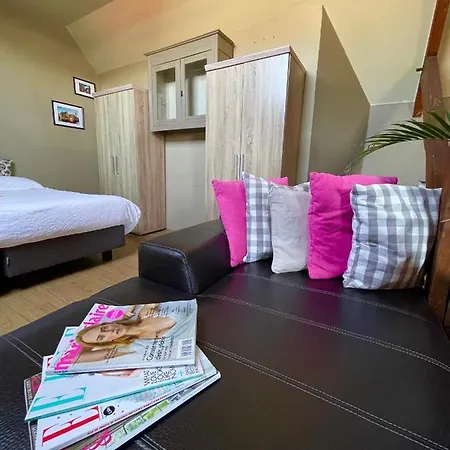 Cosy Penthouse In The Heart Of Bruges Apartamento Brujas