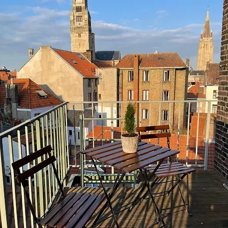 Cosy Penthouse In The Heart Of Bruges Apartamento
